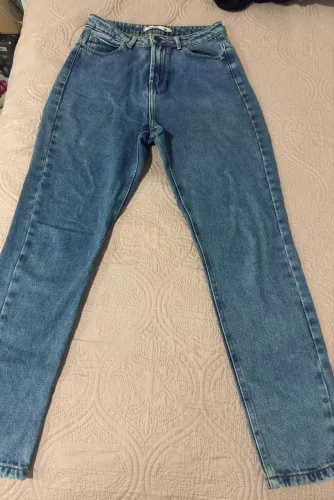Calça jeans mom C&A 