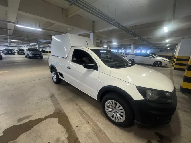 Volkswagen Saveiro Robust 1.6 Total Flex 16V 2023