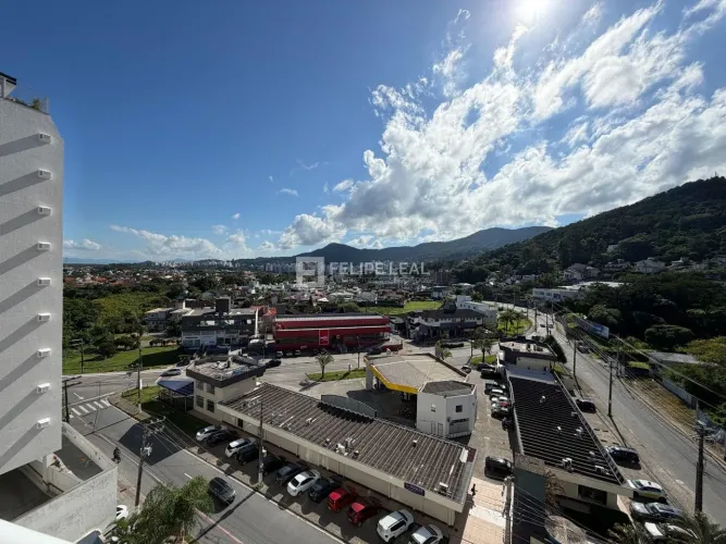 Apartamento em Córrego Grande - Florianópolis