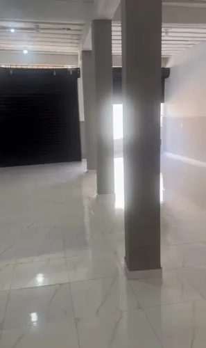 Alugo uma loja