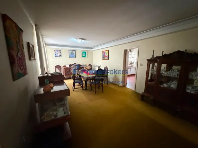Apartamento, 172m² - 3 Dormitórios, 1 Suíte, 1 Vaga Grande, Piso de Madeira - Cerqueira Cé