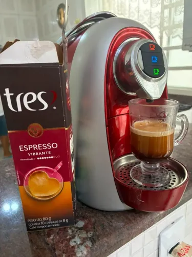 Cafeteira Três Corações para cápsulas