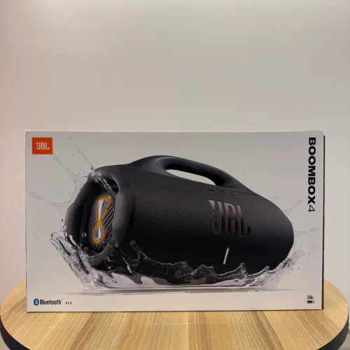 BOOMBOX 4
