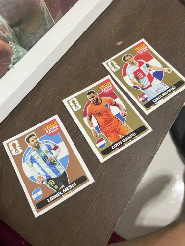 Extra stickers/ figurinhas legends Messi/ gakpo e modric