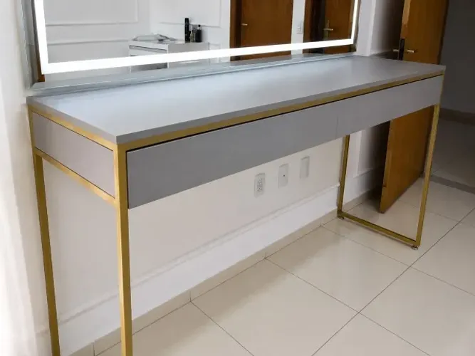 BANCADA LINDA PARA SALÃO OU ESPAÇO DE MAQUIAGEM