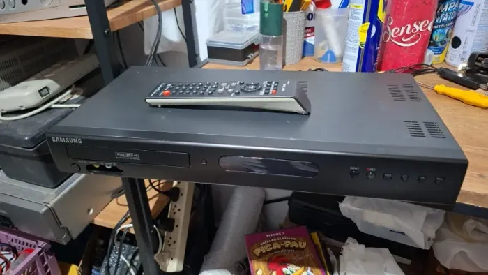 GRAVADOR DE DVD DE MESA SAMSUNG DVD-R170 + CONTROLE NÃO SEI SE GRAVA