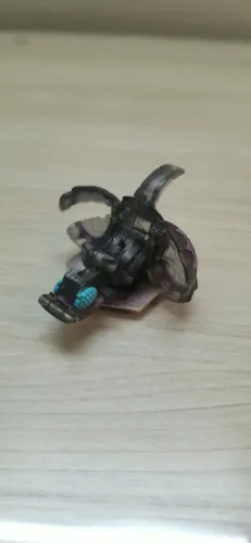 Bakugan Darkus Moskeeto Translucido