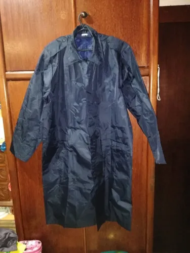 Capa De Chuva JW Tecido Nylon Azul Marinho - Tamanho 3