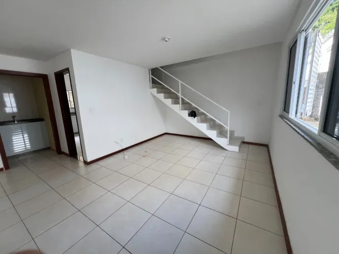 Bonsucesso - Casa com 3 quartos (1 suite), garagem.