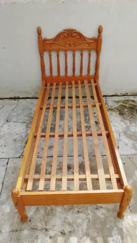 Cama solteiro madeira cerejeira maciça