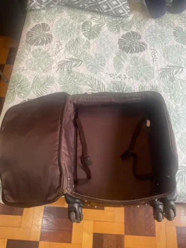 Mala de mão de couro legítimo