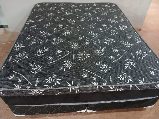 Cama box Queen