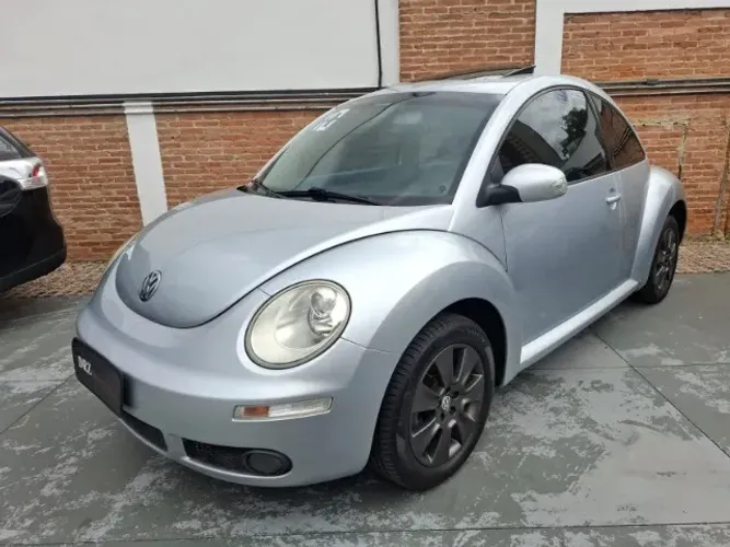 Volkswagen New Beetle 2.0 MI Mec./aut. 2010