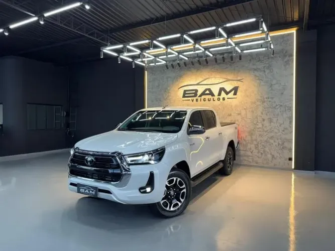 Toyota Hilux CD SRX 4X4 2.8 TDI 16V Diesel Aut. 2024