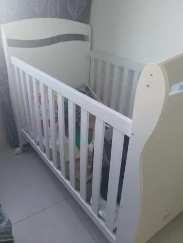 Berço novo, nunca usado!