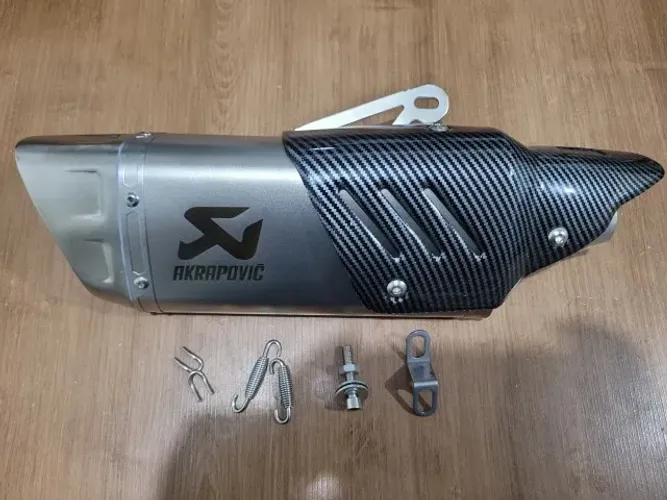 Ponteira De Escapamento Para Moto Ronco Esportivo - Escape Akrapovic Prata