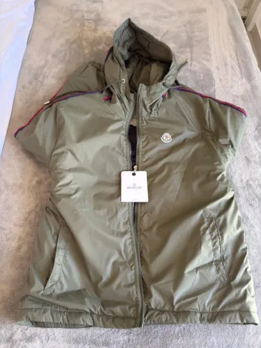 Casaco Nylon Moncler Italiano - LUXO