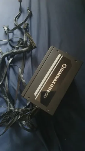 Fonte 650W GAMEMAX