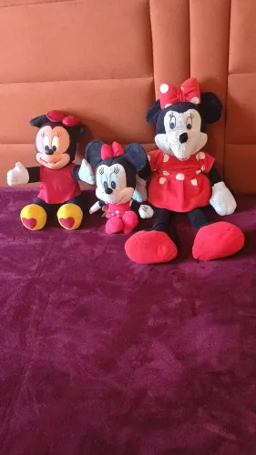 Lote com três bonecas antigas Minnie de pelúcia 