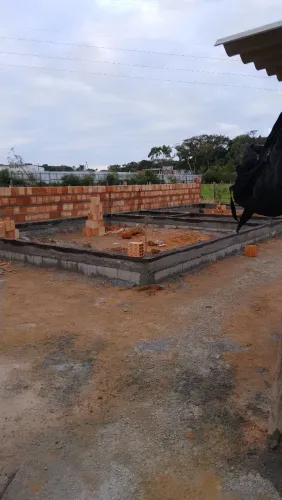 Sou construtor estou disponível 