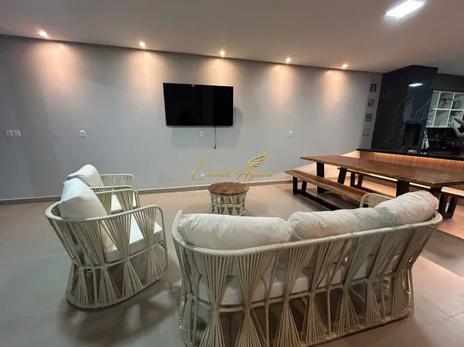 Casa com 4 Suítes a 5 Minutos da Praia do Atalaia