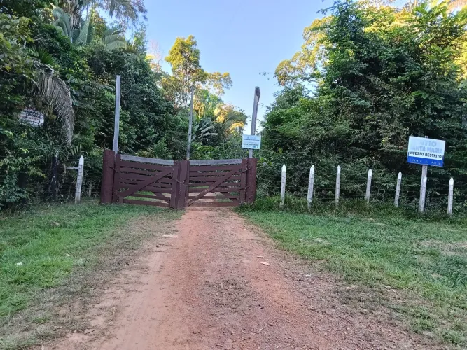 Vendo essa terra no kl 17 sentido Humaitá, linha C1 ramal do abelha.Terra medindo 100x1000