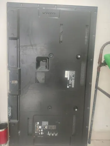Vende-se Tv 50 polegadas Panasonic Com Pequeno problema na Tela