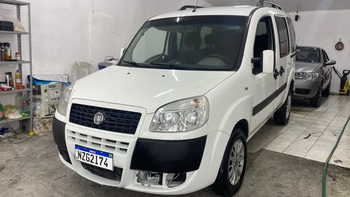 Fiat Doblo Essence 1.8 Flex 16V 5P 2012