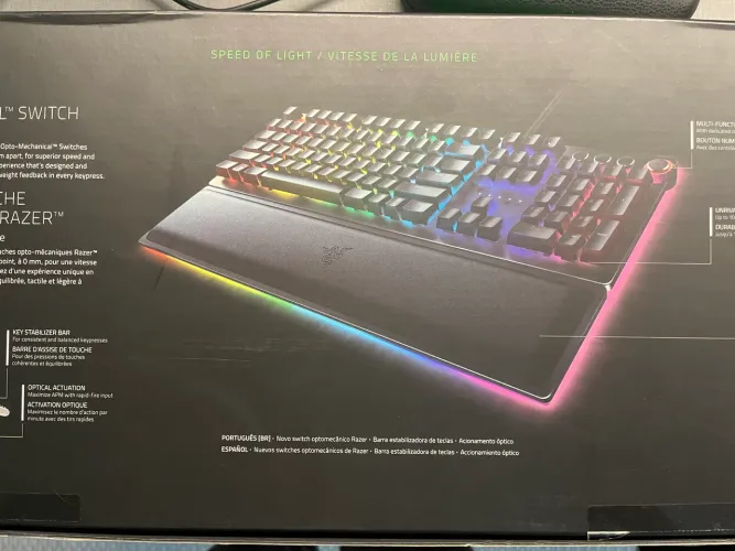 Teclado Opto-Mecânico Gamer Razer Huntsman Elite - Inglês US