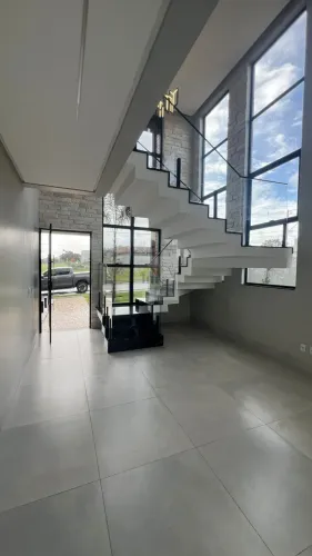 Casa Alto Padrão em CONDOMINIO FECHADO 4 SUÍTES FACIL ACESSO AO SHOPPING FLAMBOYANT E AUTO
