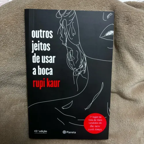 Livro Outros Jeitos de Usar a Boca