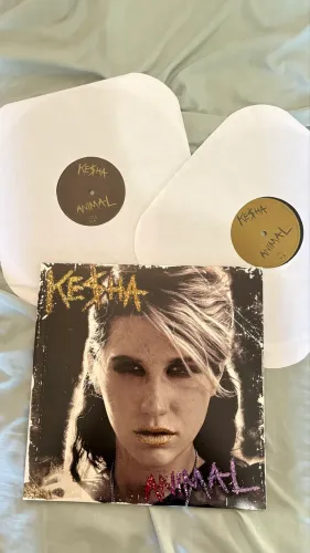 Vinil Kesha - Animal (versão estendida) disco preto duplo - GATEFOLD
