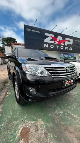 Toyota Hilux SW4 SRV D4-d 4X4 3.0 TDI Dies. AUT 2013