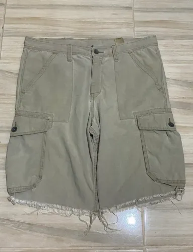 Bermuda cargo True religion ,tamanho:48