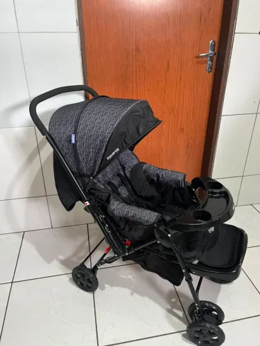 Carrinho de bebê cosco novinho unissex