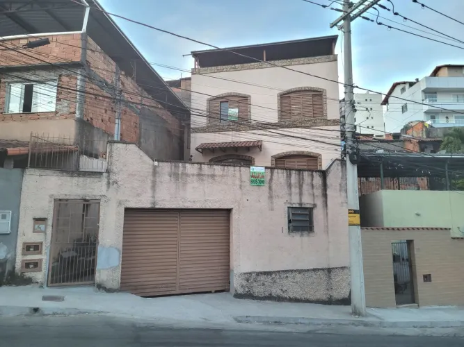 Casa 3 quartos - Teixeiras
