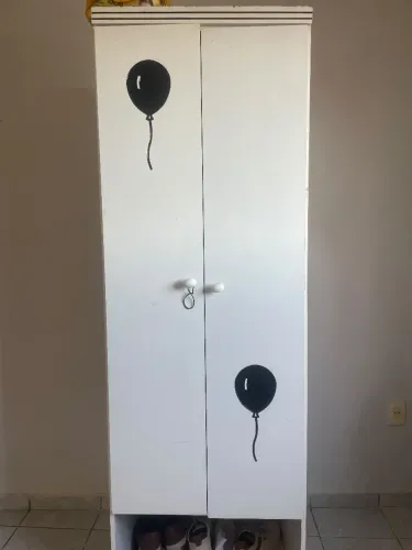 Guarda roupa infantil