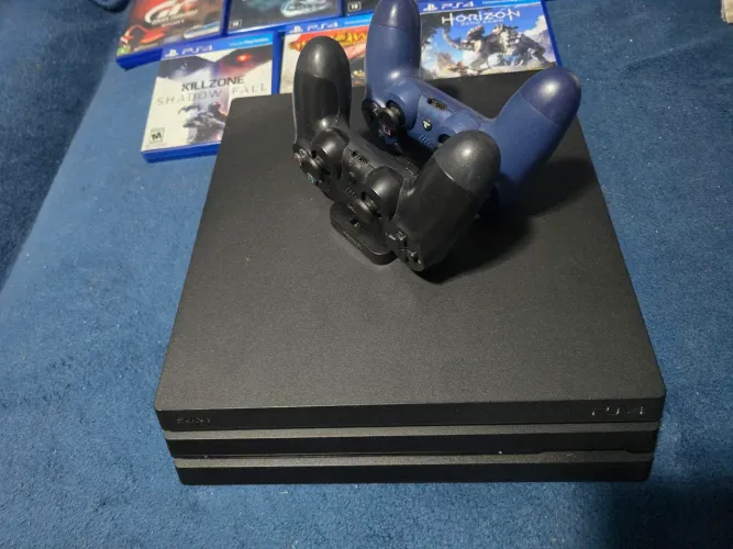 PLAYSTATION 4 PRO 2TB 
