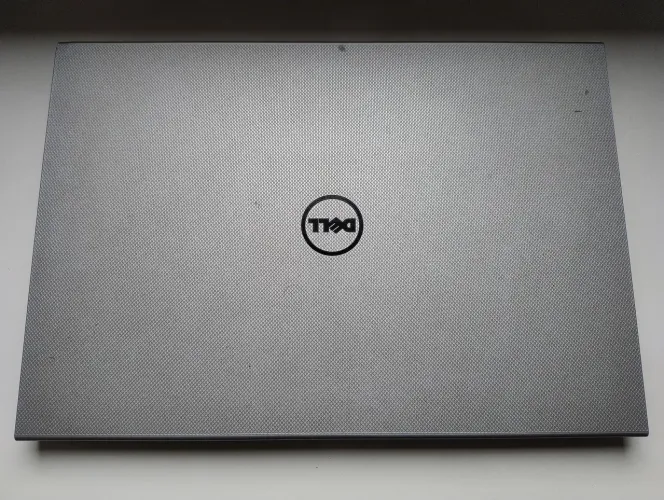 Dell Inspiron 3542 i3 / 8GB RAM / SSD 256GB + HD 1TB