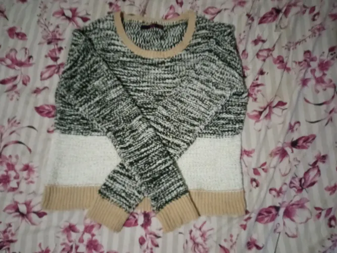 6 blusas por 50 reais