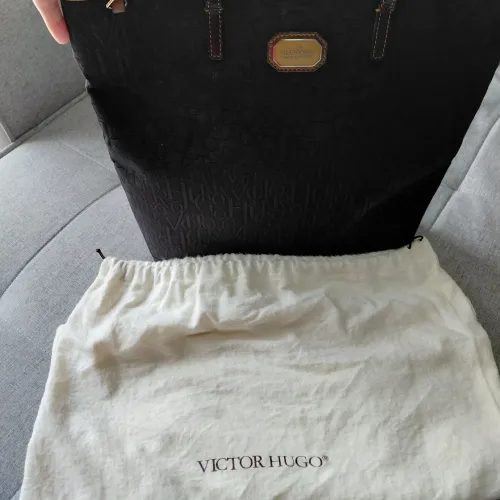 Bolsa  Victor Hugo original- cabe notebook