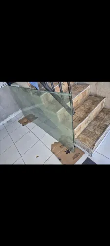 Vendo 2 vidro de 6mm tamanho 2/1