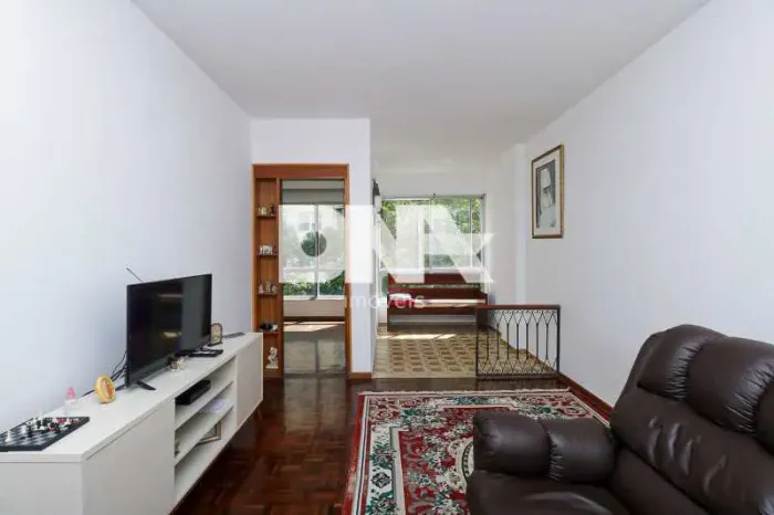 Apartamento - / Residencial / Leme