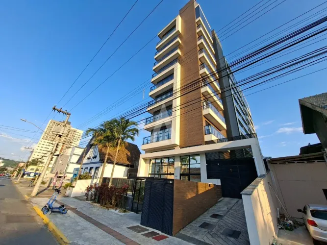 Apartamento studio à venda no bairro América, em Joinville - SC, por R$ 430.000,00.