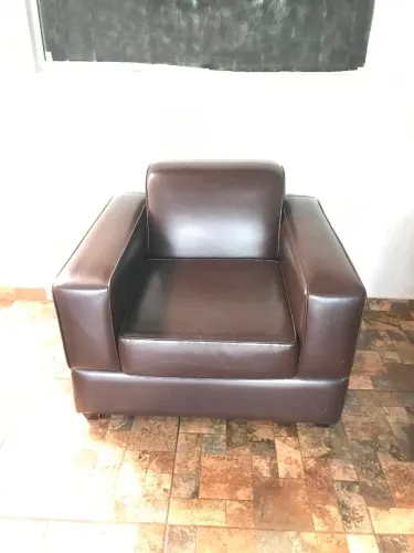 Linda Poltrona De Luxo Couro marrom