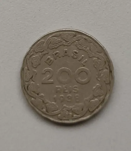 Moeda antiga de 200 réis 1938