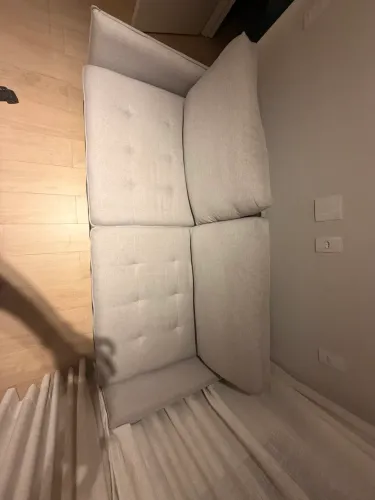 Sofá cama novo de marca luxo , pouco usado