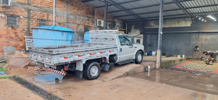 Ford F-350 3.9 Cummins Turbo Diesel Mec. 2005
