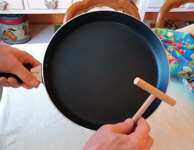 FRIGIDEIRA RASA PARA FAZER CREPES - trouxe da FRANÇA ("crêpière") - NOVA