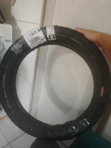 Par de pneus kenda mandrakinho 2.50 comprei mais não gostei